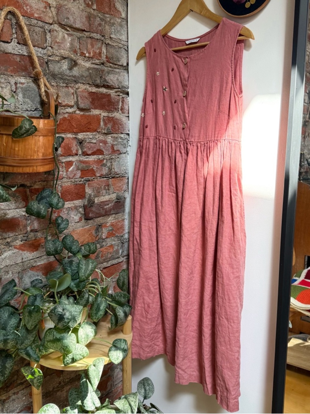 Linenfox Hand-Embroidered Joy Dress - Picture 4 of 7